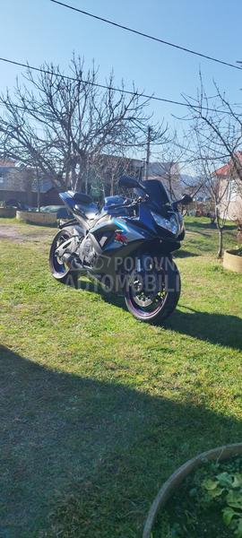 Suzuki GSXR 750 K7