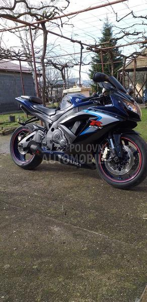 Suzuki GSXR 750 K7