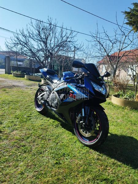 Suzuki GSXR 750 K7