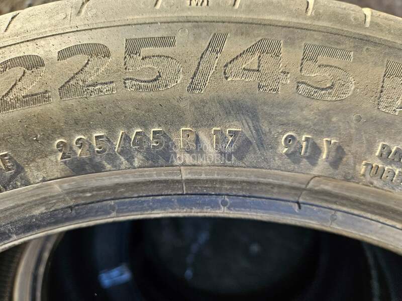 Continental 225/45 R17 Letnja