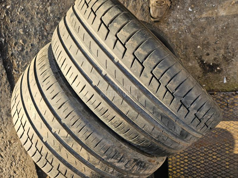 Continental 225/45 R17 Letnja