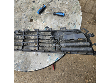 maska u braniku za Citroen C5