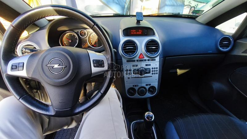 Opel Corsa D 