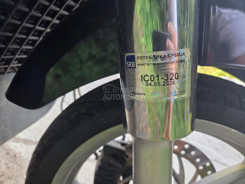 Aprilia scarabeo 250 light