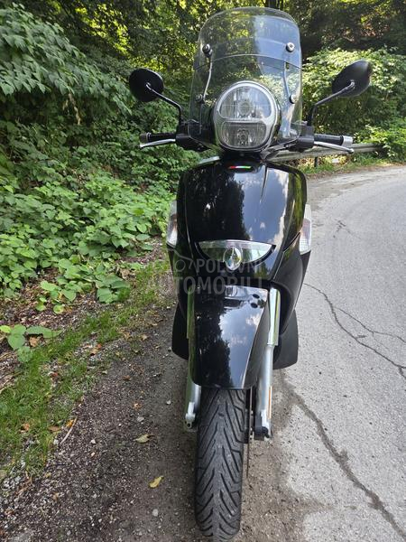 Aprilia scarabeo 250 light