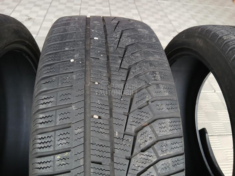 Hankook 225/40 R18 Zimska