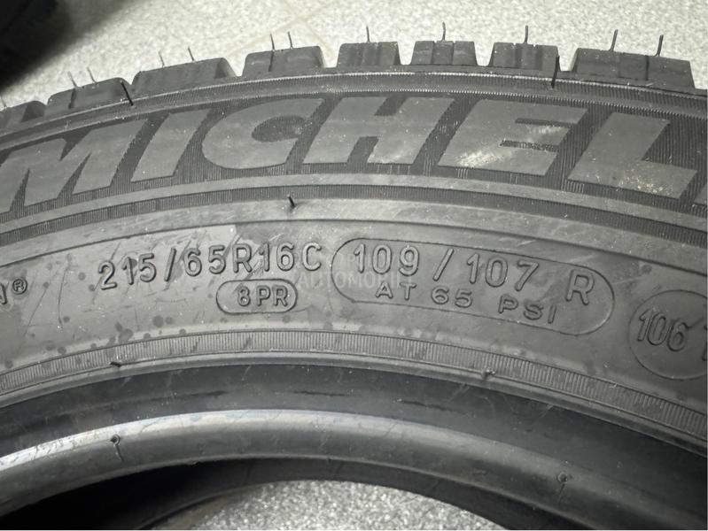 Michelin 215/65 R16 Zimska