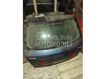 gepek vrata za Fiat Stilo