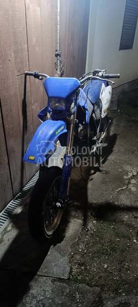 Yamaha WR400F
