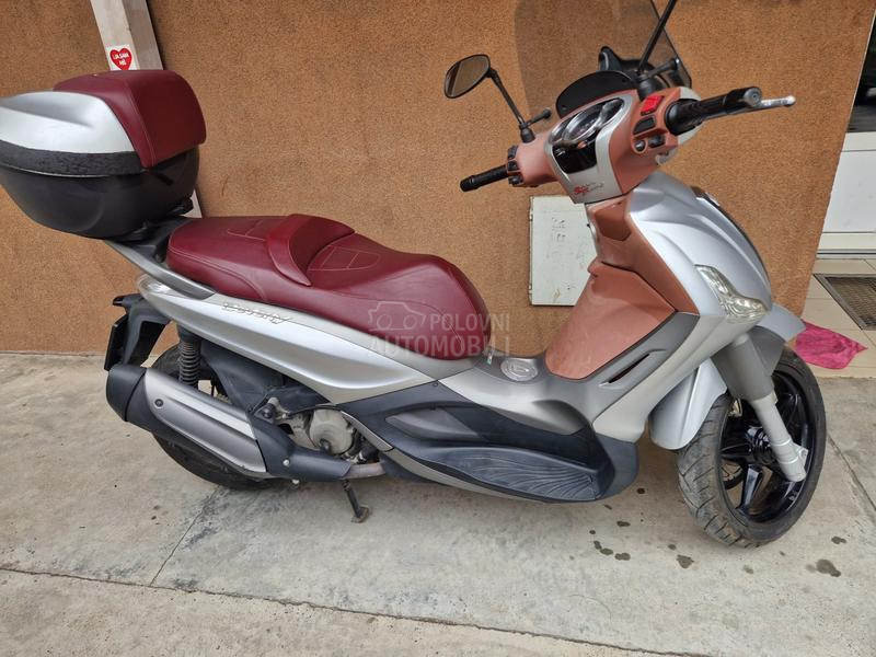 Piaggio Beverly sport touring