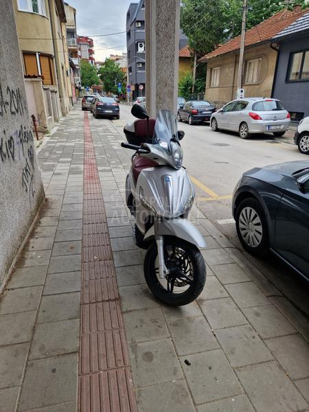 Piaggio Beverly sport touring