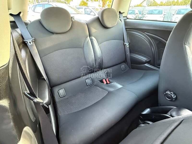 MINI Cooper 1.6i