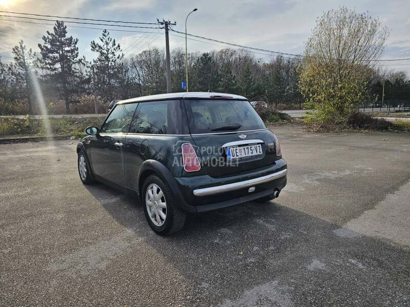 MINI Cooper 