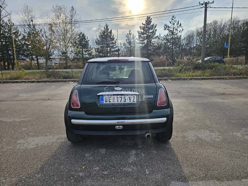MINI Cooper 