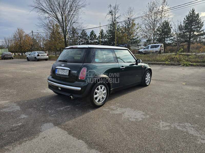 MINI Cooper 