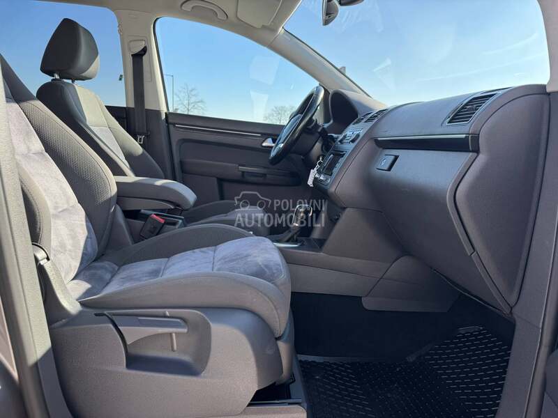 Volkswagen Touran XEN / LED