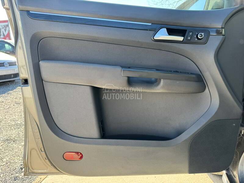 Volkswagen Touran XEN / LED