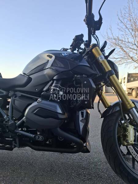 BMW R1200R