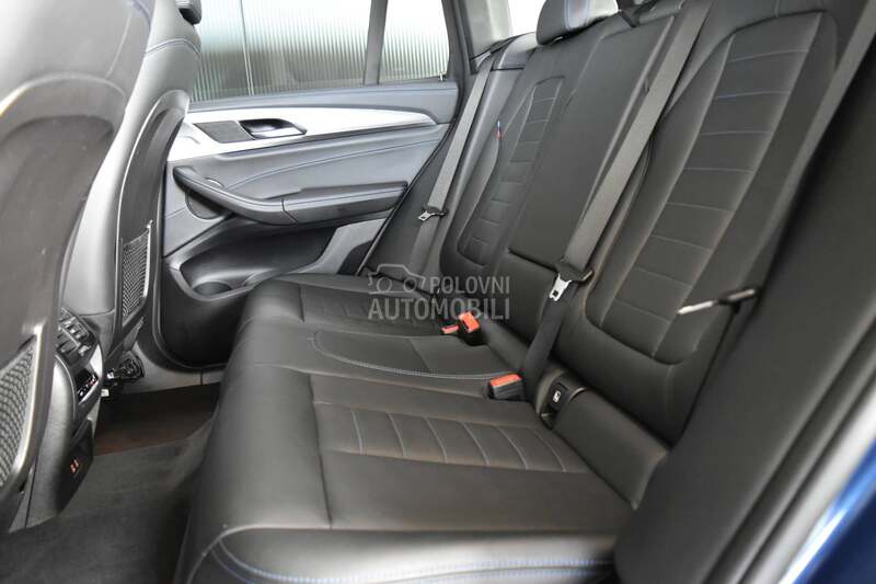 BMW X3 30e xDrive PHEV