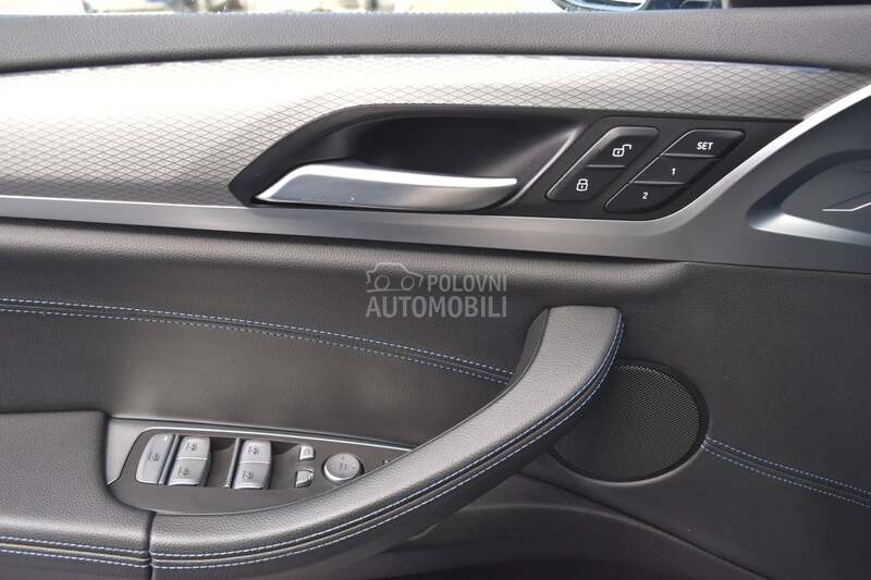 BMW X3 30e xDrive PHEV