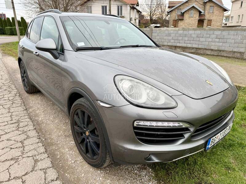 Porsche Cayenne 