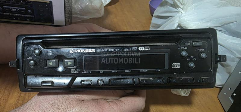 multimedija golf 4 pasat b5.5