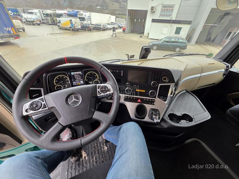 Mercedes Benz Actros MP4 1848