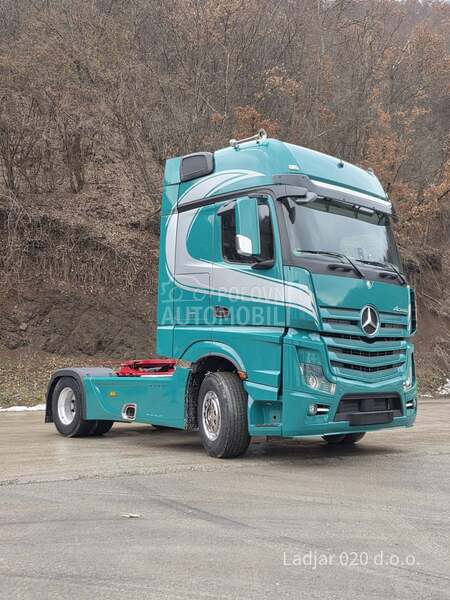 Mercedes Benz Actros MP4 1848