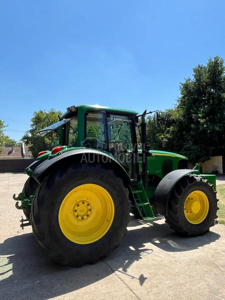 John Deere 6920