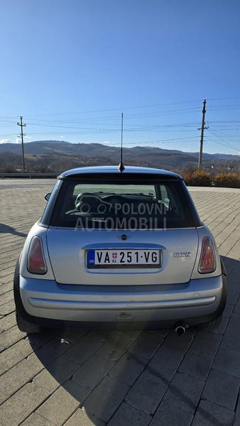 MINI Cooper 