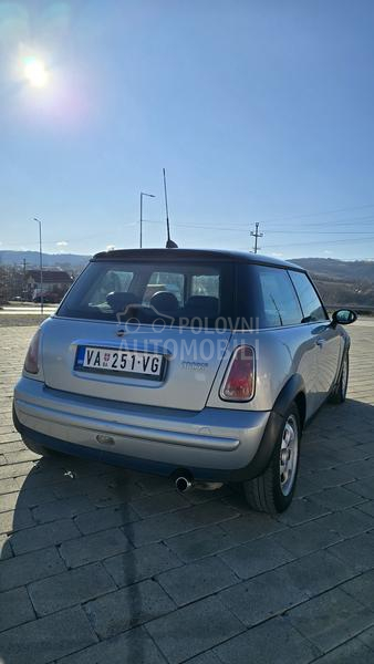 MINI Cooper 