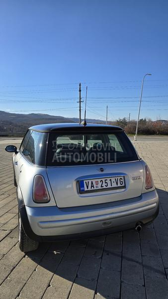 MINI Cooper 