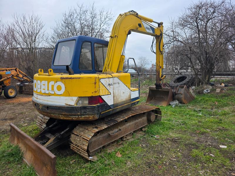 Kobelco Sk60