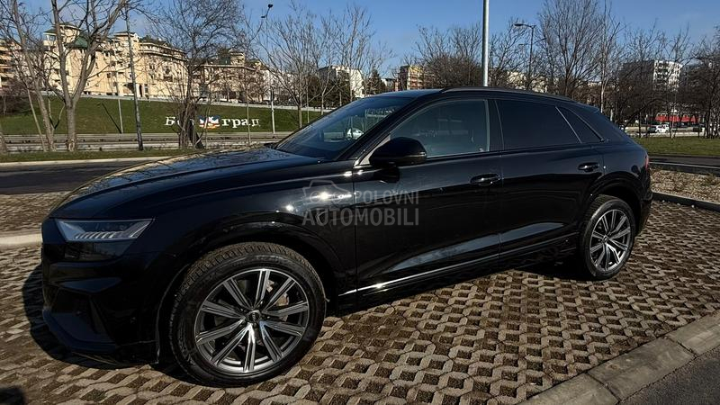 Audi Q8 