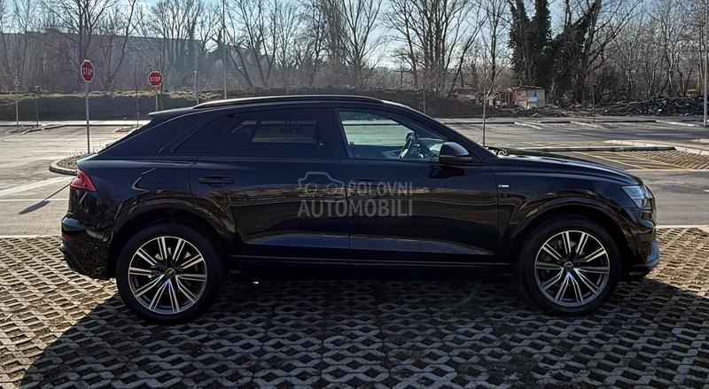 Audi Q8 