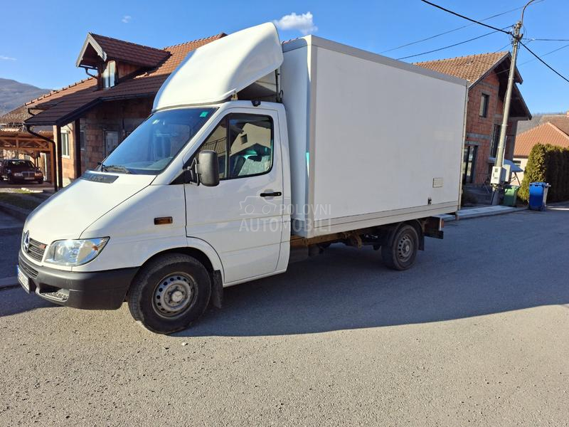 Mercedes Benz Sprinter 