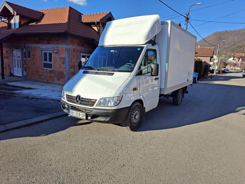 Mercedes Benz Sprinter 