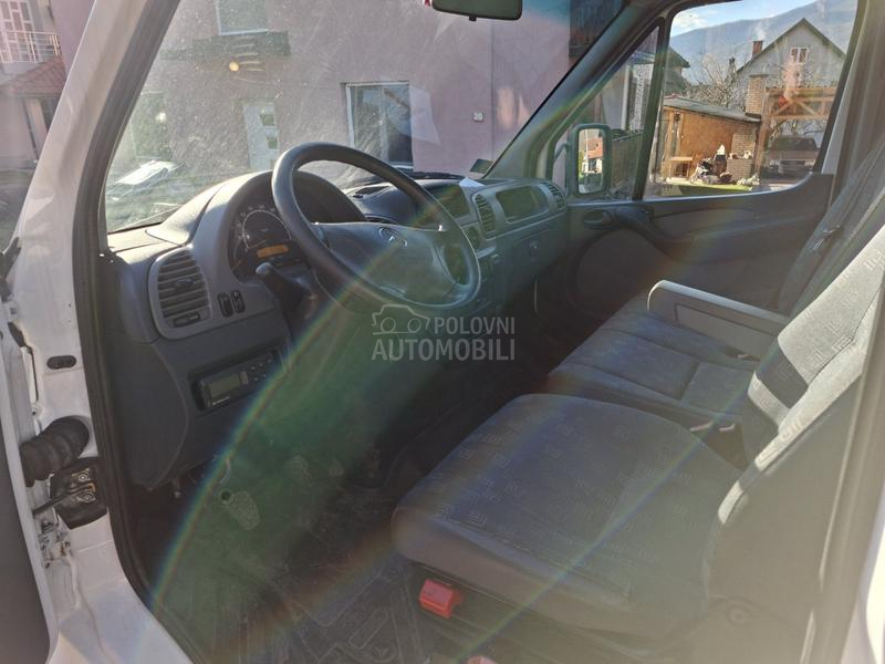 Mercedes Benz Sprinter 