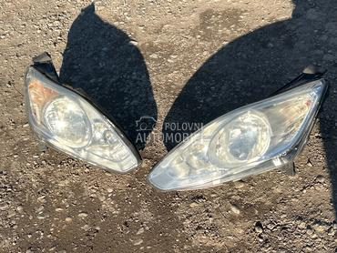 prednji farovi za Ford C-Max od 2010. do 2015. god.