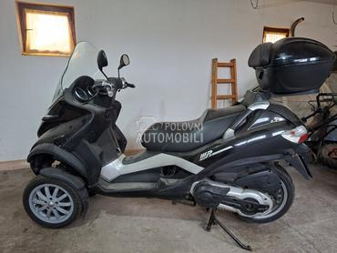 Piaggio MP3 LT