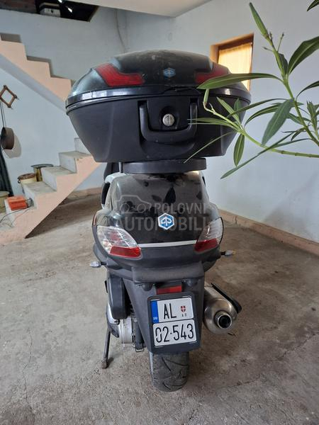 Piaggio MP3 LT