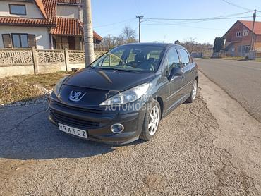Peugeot 207 -  kompletan auto u delovima
