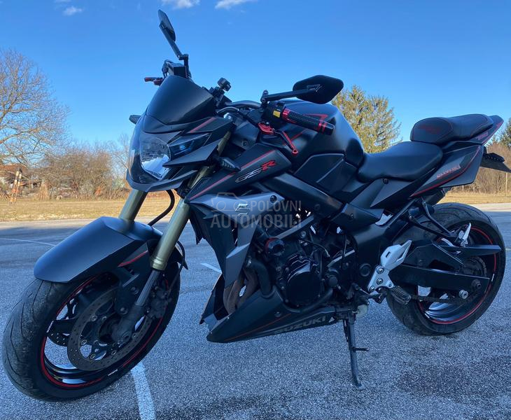 Suzuki GSR