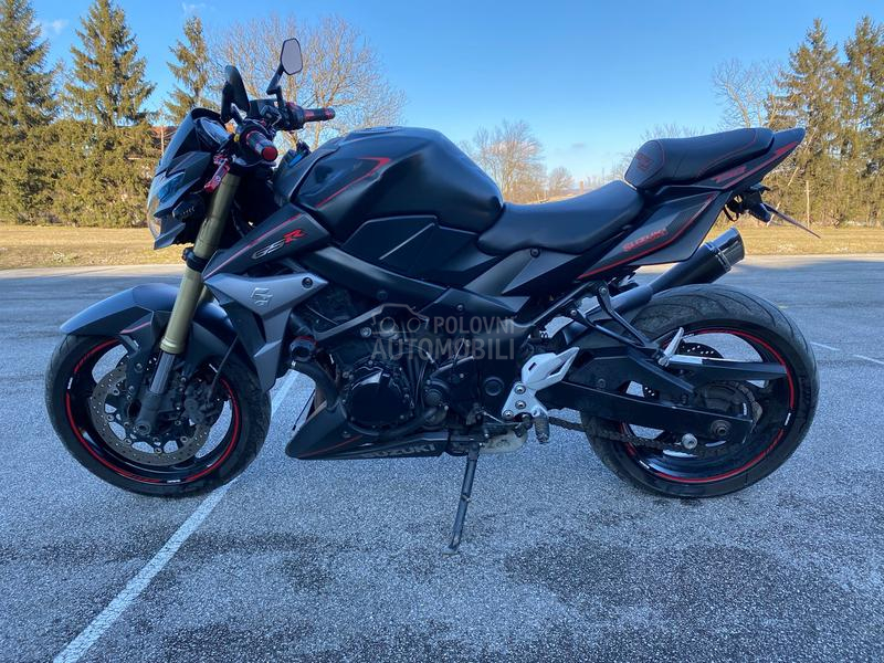 Suzuki GSR