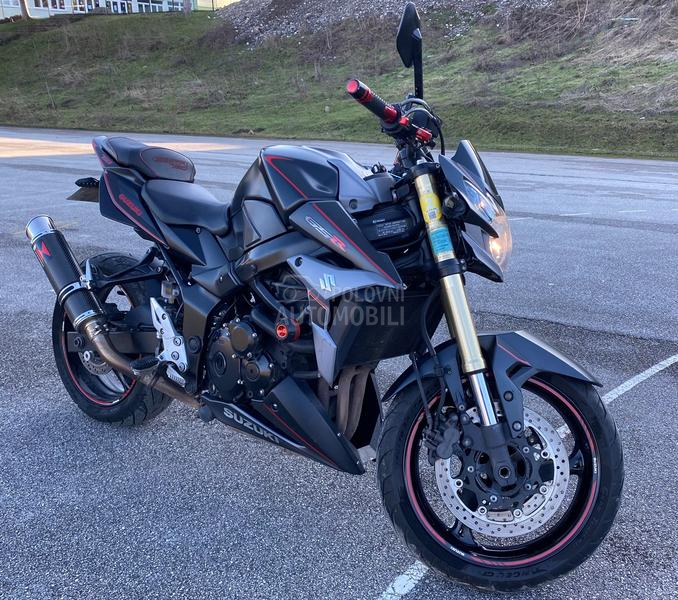 Suzuki GSR