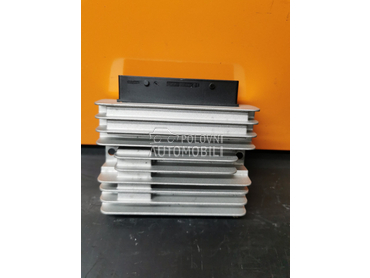 Pojačalo Amplifier Harman za Mercedes Benz A Klasa, B Klasa, C Klasa ...