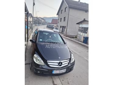 Mercedes Benz B 200 