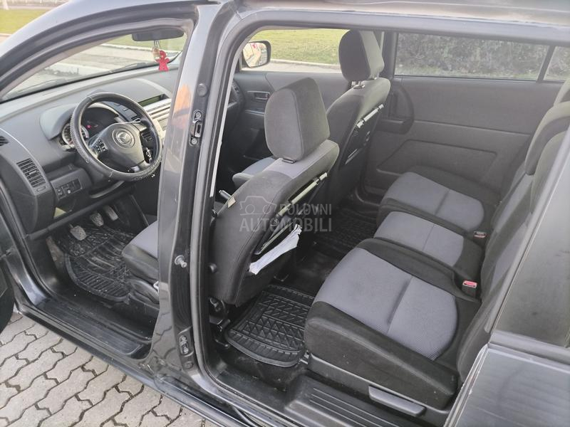 Mazda 5 