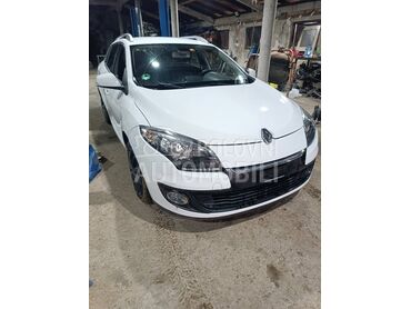 reno megan 3 far za Renault Megane od 2009. do 2013. god.
