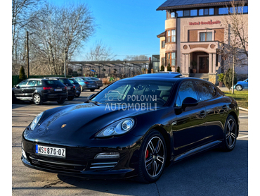 Porsche Panamera 3.0 PLATINUM